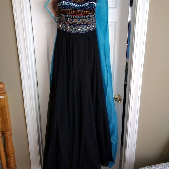 Sherri Hill strapless beaded dress - Picture 4 of 4